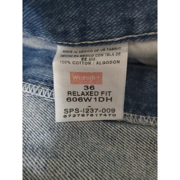 Wrangler Mens Jean Shorts Blue Size 36 100% Cotton Relaxed Fit Button Zip Pocket - Picture 7 of 12